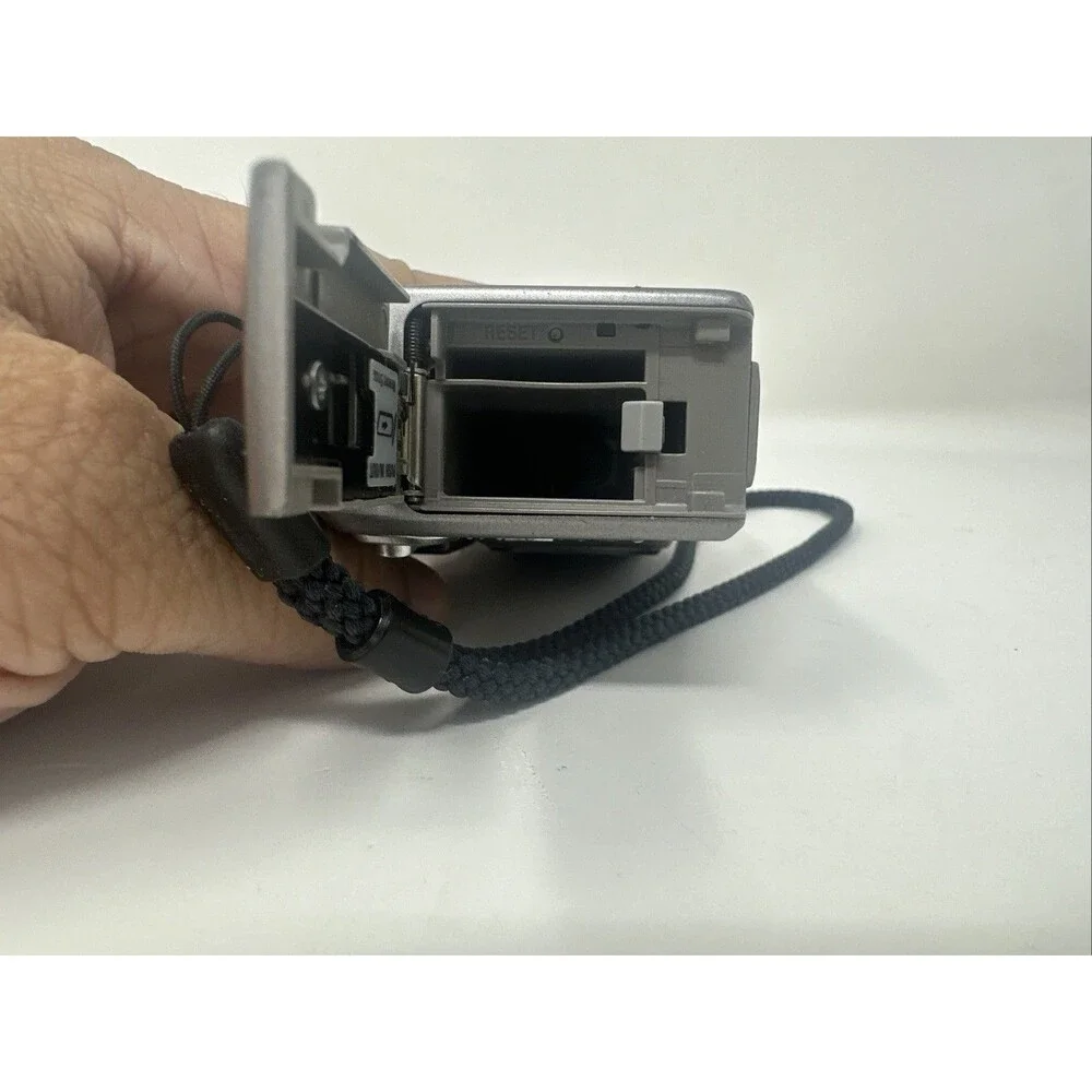 Sony CyberShot DSC-P10 5.0MP 3x Zoom Digital Camera Parts Repair